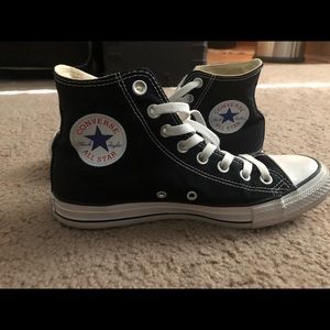 Converse 8.5